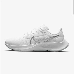 NIKE Air Zoom Pegasus 38